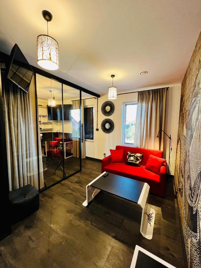 Global Home - Aparthotel - No Contact Check In 미엘레크 외부 사진